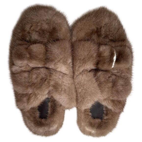 NWOT JOCO NYC 100% Mink Slides - Picture 1 of 4